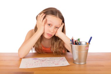 üzgün çocuk fikirler eksikliği