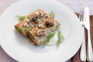 mantar ile lezzetli tuzlu kek