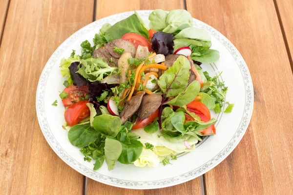 Salad with liver — Stock Photo, Image