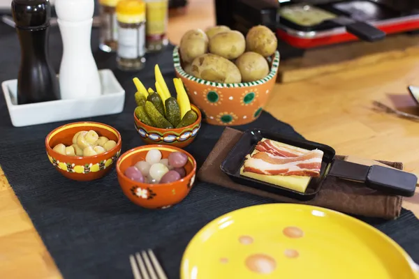 İsviçre raclette
