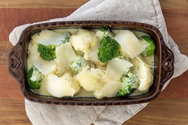Gratin of cauliflower and broccoli — Stock Photo, Image