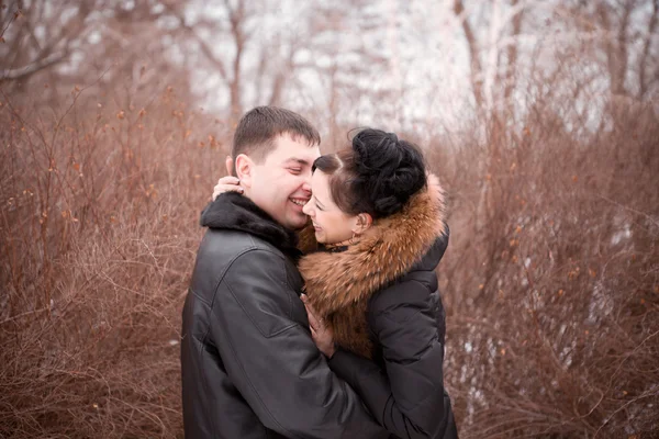 Couple heureux amoureux — Photo