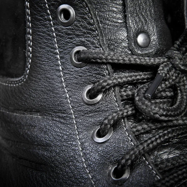 Spetsad läder sko närbild — Stockfoto