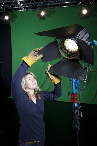 Técnico de iluminación en Television Studio —  Fotos de Stock