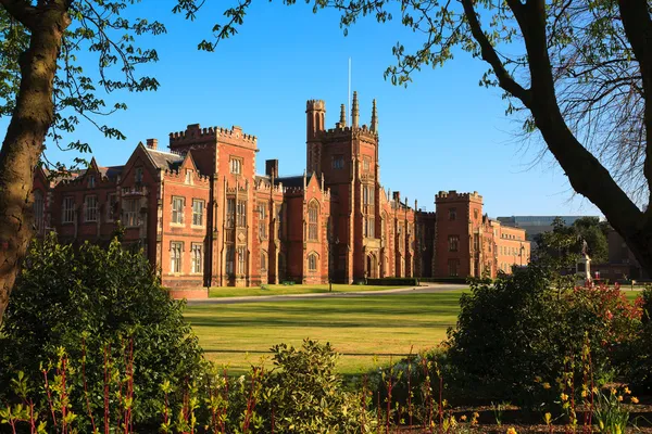 Queen's university in belfast, Noord-Ierland — Stockfoto