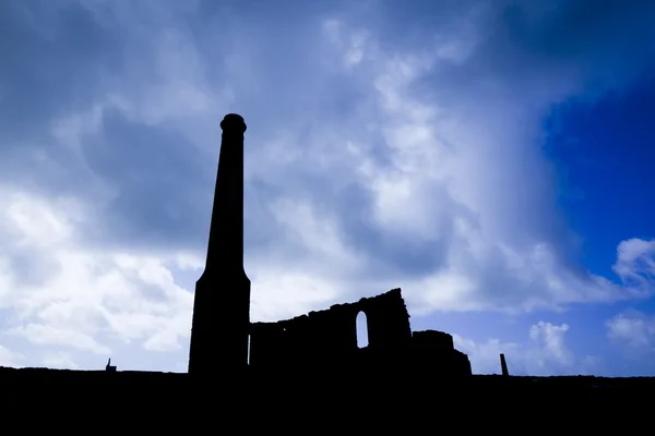 Silhouetted Tin Mine Buildings — Stock Photo, Image