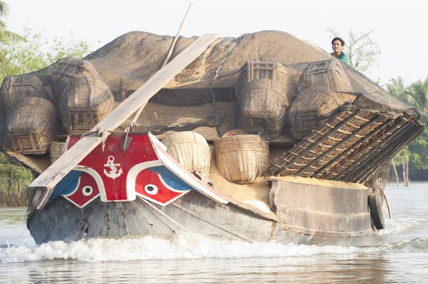 Graan barge, Mekongdelta — Stockfoto