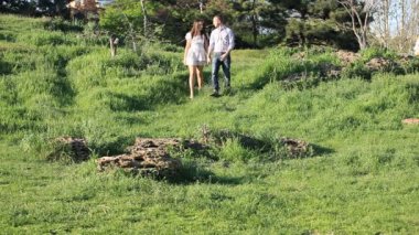 mutlu bir çift park oyun saklambaç