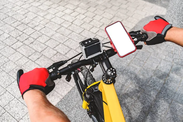 Mockup Smartphone Guiador Uma Bicicleta Imagens De Bancos De Imagens