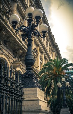 Yaz aylarında Roma sokaklarında. İtalya.