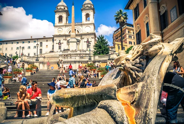 Trinita dei Monti. The Spanish Steps. Piazza di Spagna. Roma. It — Stock Photo, Image