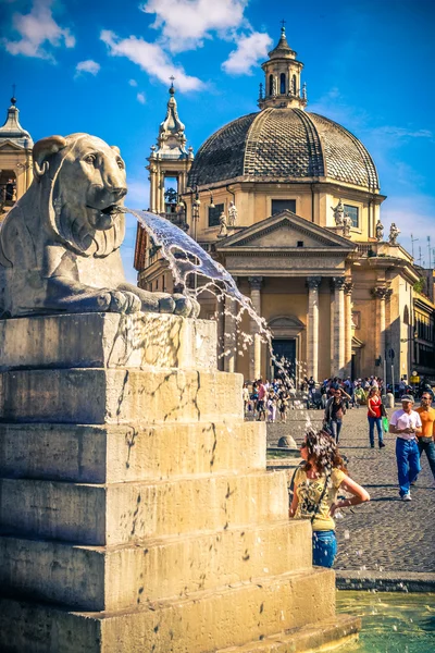Náměstí Piazza del popolo. Roma. Itálie. — Stock fotografie