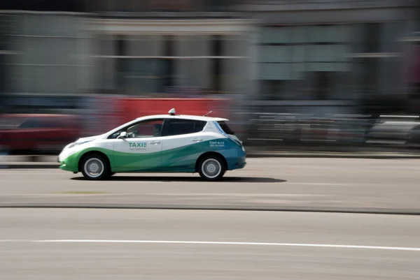 Batterij powered taxi — Stock Photo, Image