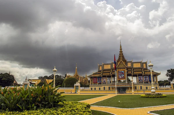 Palazzo reale Phnom Penh — Foto Stock