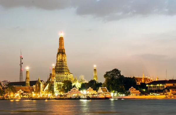 Arun temple bangkok — Stock Photo, Image