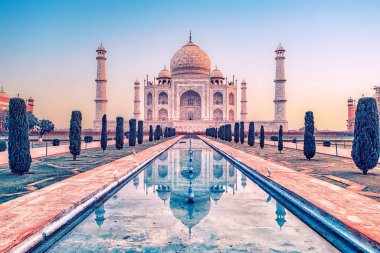 Agra 'daki Taj Mahal mozolesi, Uttar Pradesh, Hindistan