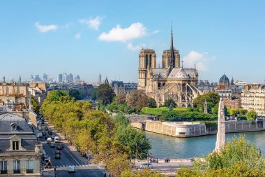 Paris 'teki Notre-Dame Katedrali.