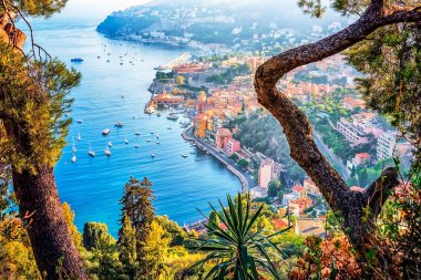 Villefranche-Sur-Mer köyü Fransız Riviera 'sında Nice' in yanında.