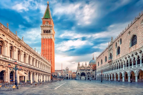 Πλατεία Αγίου Μάρκου Στην Πόλη Της Βενετίας — Φωτογραφία Αρχείου