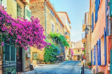 Fransız Rivierası 'ndaki Saint-Tropez köyü