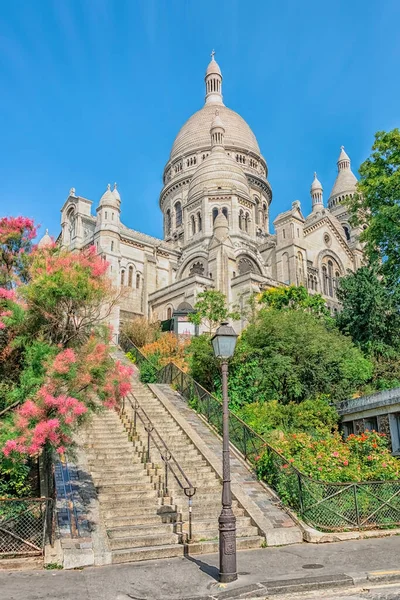 パリのモンマルトルにあるサクレ クール大聖堂 — ストック写真
