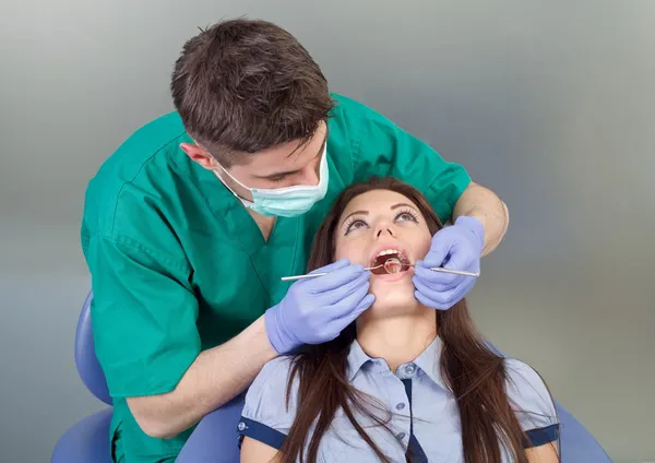 Zahnuntersuchung — Stockfoto