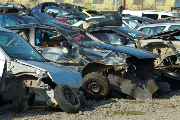 Coches destrozados — Foto de Stock