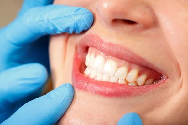 güzel bir gülümseme