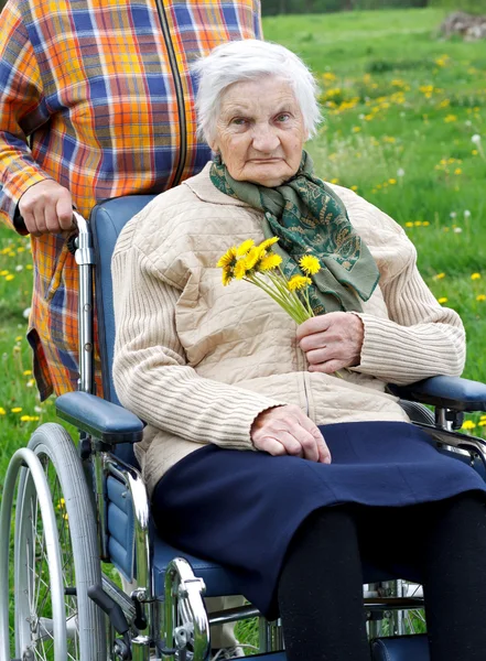 Vida de personas mayores — Foto de Stock