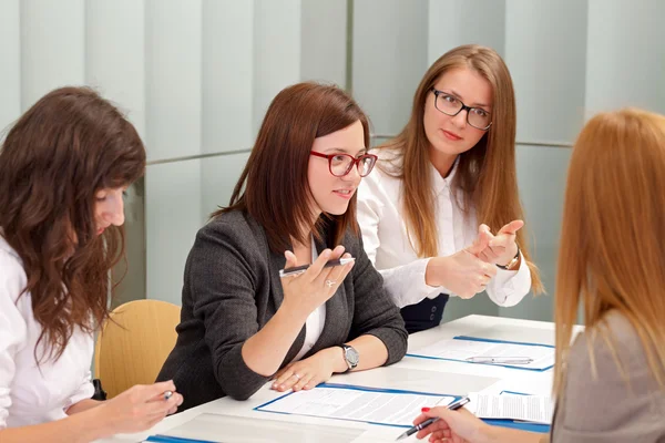 De vergadering — Stockfoto