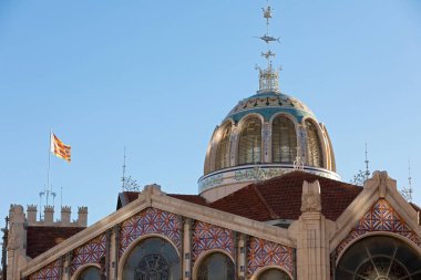 Valencia 'nın ünlü merkez pazarının fotoğrafı.