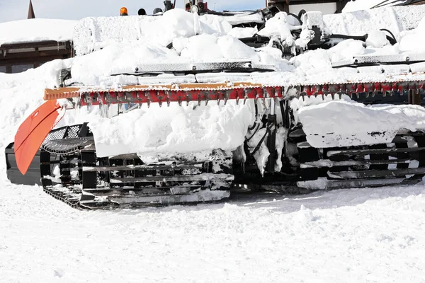 Máquina Aseo Nieve Que Prepara Pistas Esquí Estación Esquí — Foto de Stock