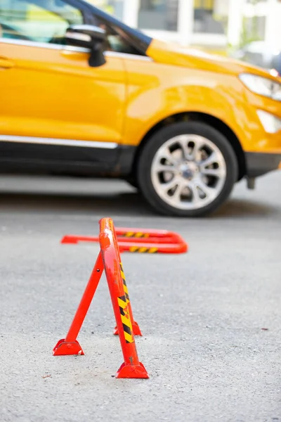 Picture Red Parking Lot Barrier — 图库照片