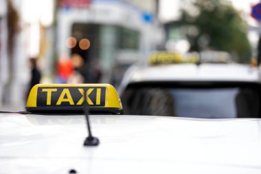 Close up picture of a taxi sign 
