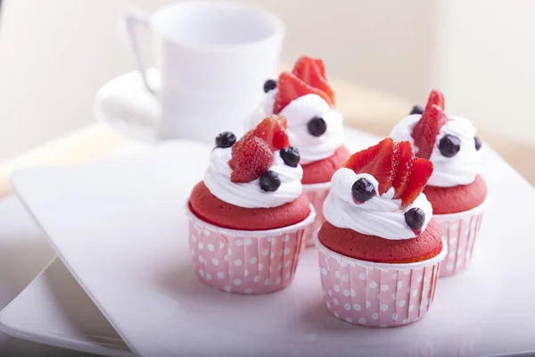 Кексы Strawberry — стоковое фото