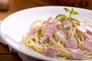 spagetti carbonara