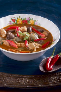 Baharatlı Körili tavuk