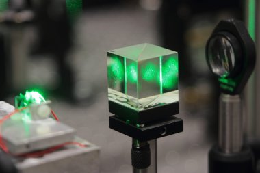 Lazer optycal sistemi