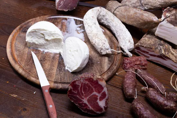 Italian food: cheese and salami