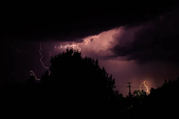 Drammatico Fulmine Soffia Temporale Estivo Dipingendo Cielo — Foto Stock