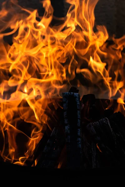 Summer Time Activity Small Bonfire Burning Outdoors Close Shot — Stock Photo, Image