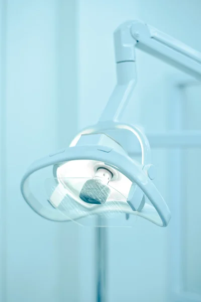 Dişçi kliniğine lamba — Stok fotoğraf
