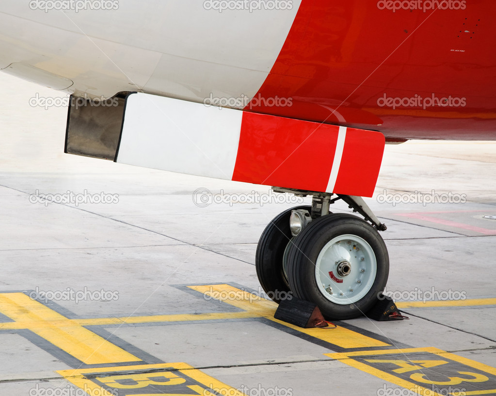 Nose wheel