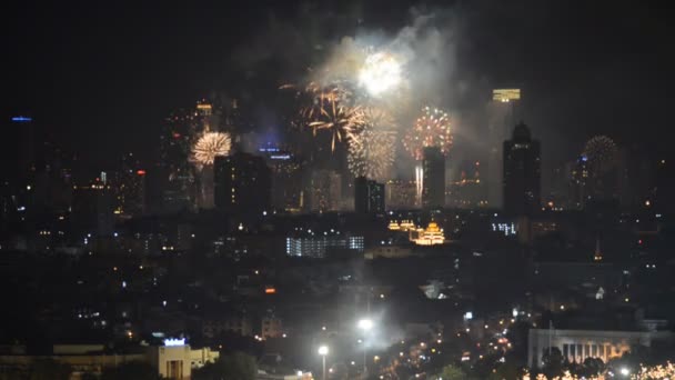 Affichage de feux d'artifice à Bangkok — Video