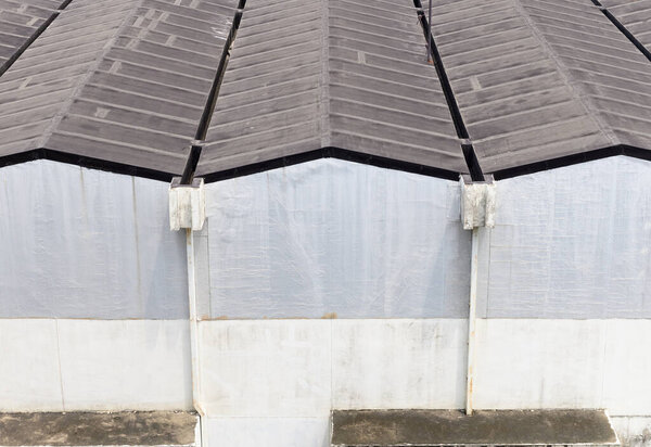 Крыша крупного фабричного склада