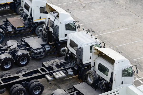 Row Lorries Parking Area Ready Deliver Goods Customers — Stok fotoğraf