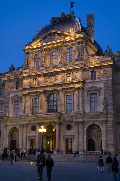 Het Louvremuseum — Stockfoto