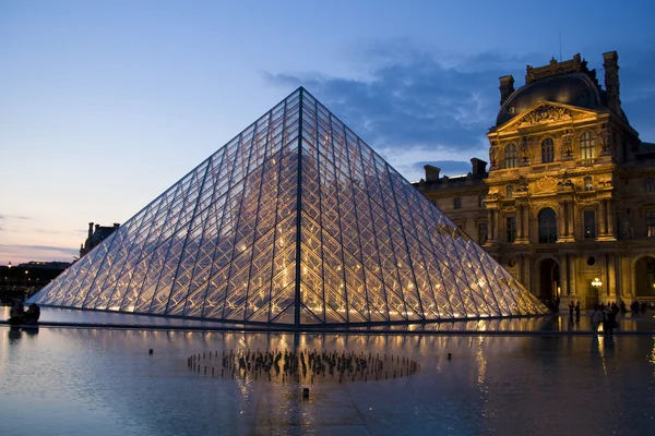 Museo del Louvre —  Fotos de Stock