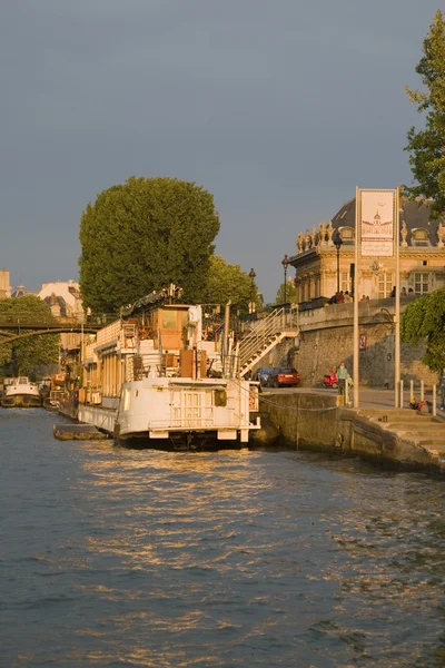 Paris ve seine Nehri — Stok fotoğraf