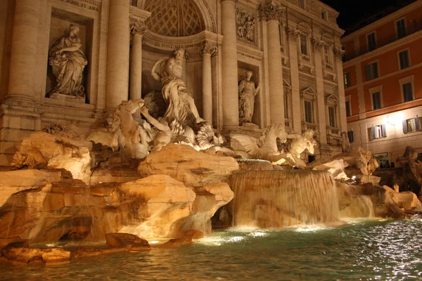 Fontana di Trevi - Рим — стокове фото